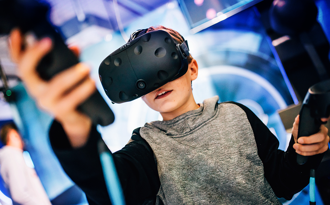 Playing with Virtual Reality, Experiential Marketing Campaign with VR Games. Chaos Theory Games are Immersive Technology, AR, VR and Mobile Experts